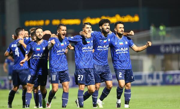 عکس تیم فوتبال گل گهر