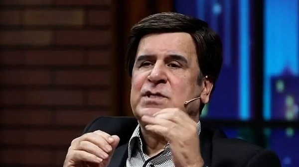 عکس علیرضا علیفر گزارشگر فوتبال