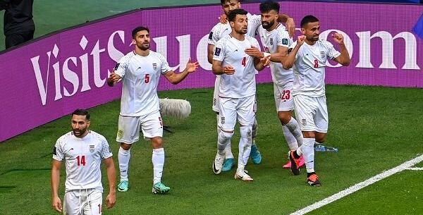 عکس فوتبال ایران با ژاپن