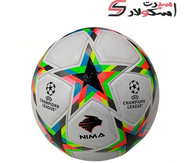 عکس توپ فوتبال خیابانی