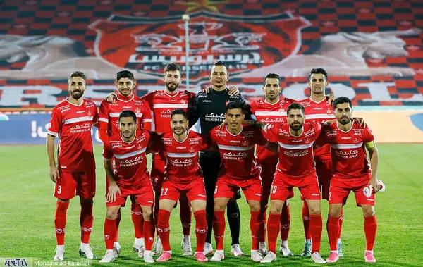 عکس لباس تیم فوتبال پرسپولیس