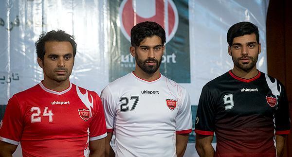 عکس لباس تیم فوتبال پرسپولیس