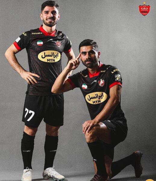 عکس لباس تیم فوتبال پرسپولیس