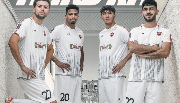 عکس لباس فوتبال پرسپولیس