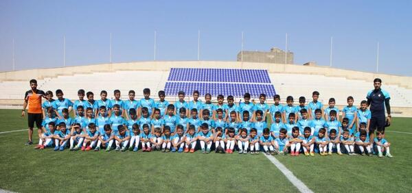 عکس سالن فوتبال بچه گانه