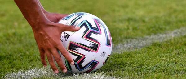 عکس کلاس فوتبال بچه گانه