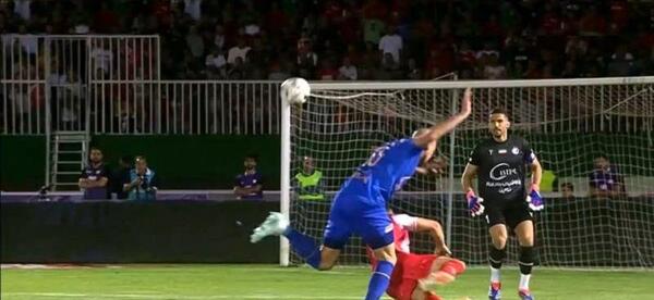عکس فوتبال دستی پرسپولیس و استقلال