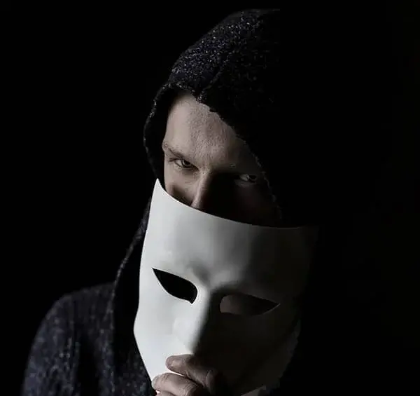عکس نوشته فامیل بی ارزش