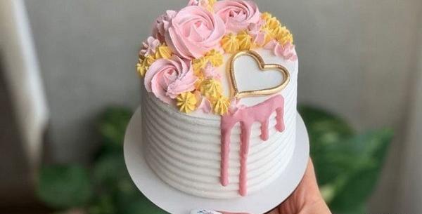 عکس کیک ساده برای سالگرد ازدواج