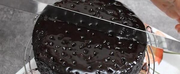 کیک خیس شکلاتی با عکس