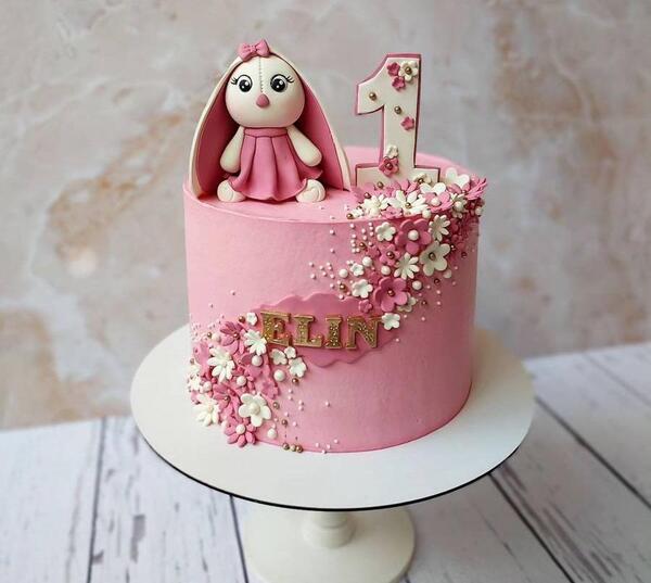 عکس کیک کیوت صورتی