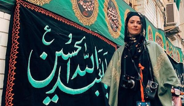 عکس گریه در حرم امام حسین