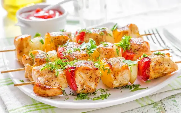 عکس کیک جوجه کباب