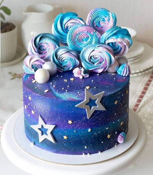 عکس کیک آبی و سفید دخترانه