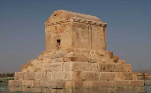 عکس زیبا از مقبره کوروش کبیر