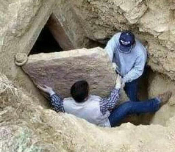 تابوت کوروش عکس جسد کوروش کبیر