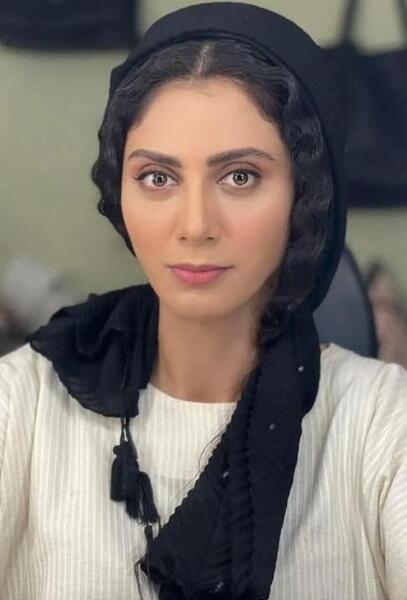 عکس کارتونی دختر چشم و ابرو مشکی