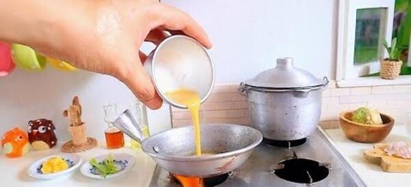 دخترونه عکس آشپزی کارتونی
