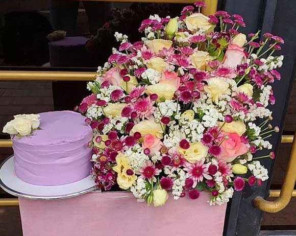 عکس کیک تولد با گل