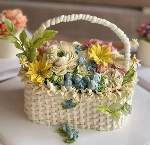 عکس کیک تولد با دسته گل