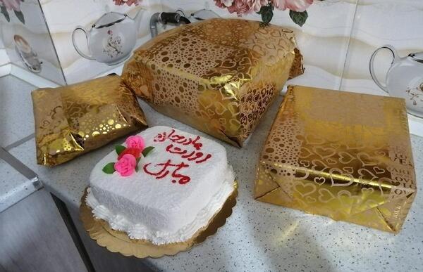 عکس کیک تولد با کادو