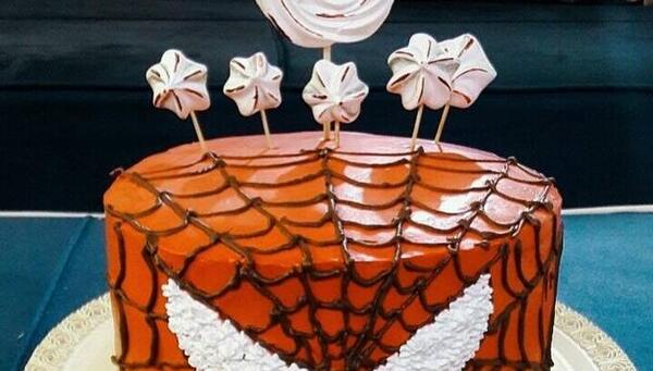 دانلود عکس کیک تولد مرد عنکبوتی