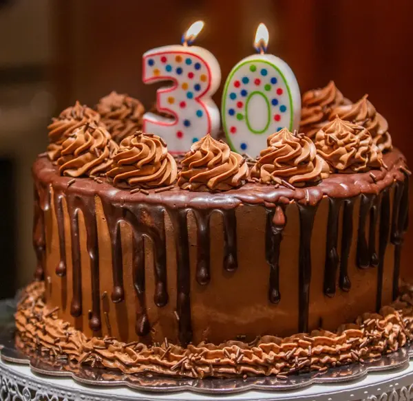 عکس کیک تولد با شمع 25 سالگی