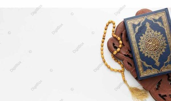 عکس قرآن کریم با تسبیح