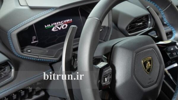 عکس پشت فرمون لامبورگینی