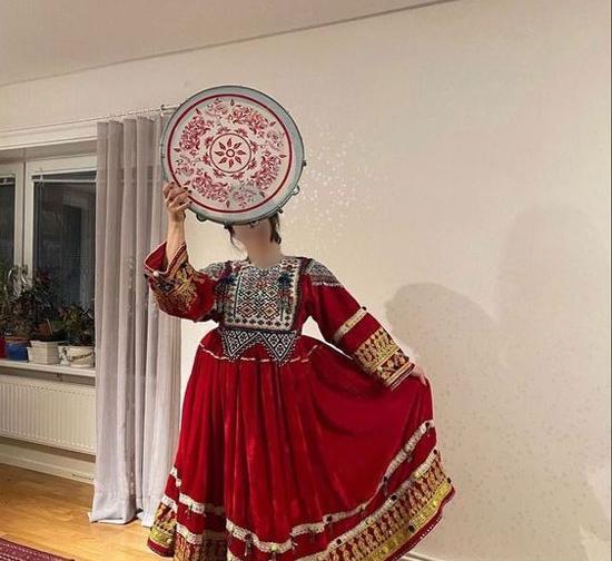 عکس دختر با لباس افغانی برای پروفایل
