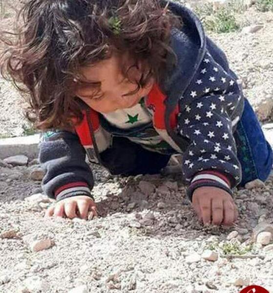 عکس دختر کوچولو گریه میکنه