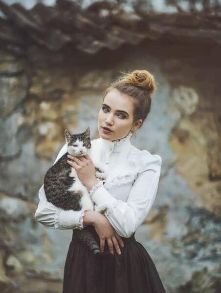 ژست عکس گرفتن با گربه
