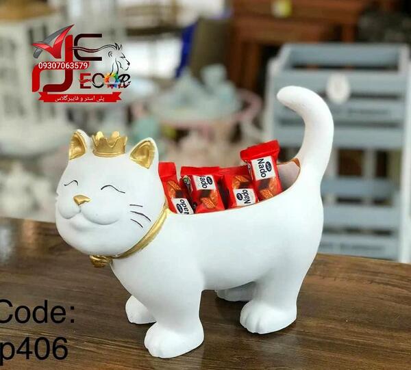 عکس گربه آبنبات خور