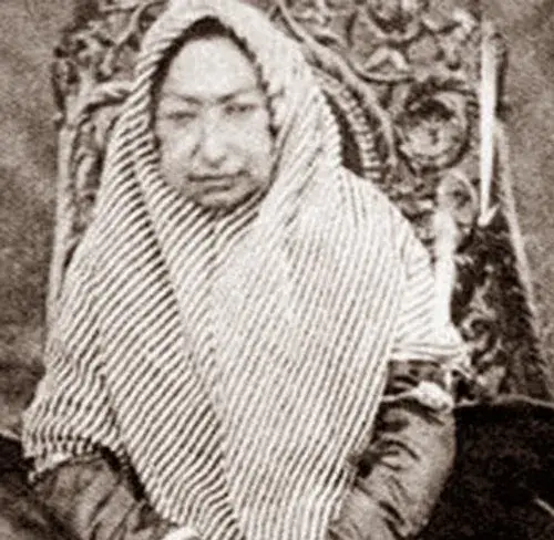 عکس مهد علیا مادر ناصرالدین شاه