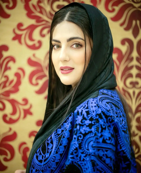عکس مادر هلیا بلاگر کودک