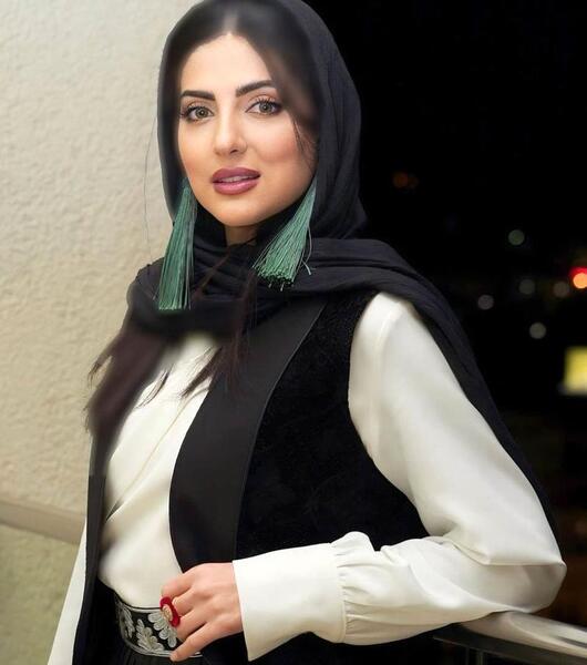 عکس مادر هلیا امامی