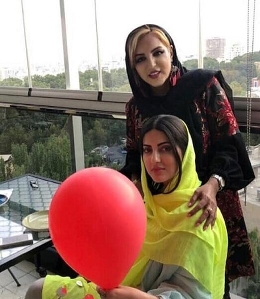 عکس مادر هلیا بلاگر
