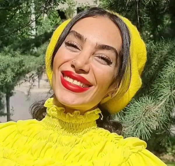عکس مادر هلیا بلاگر