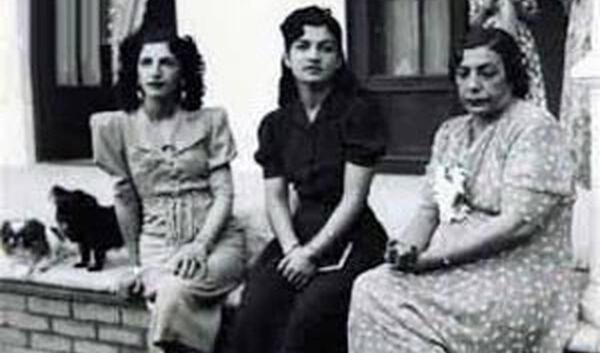 عکس مادر و خواهر ناصرالدین شاه