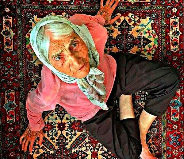 عکس مادر بزرگ مهربان