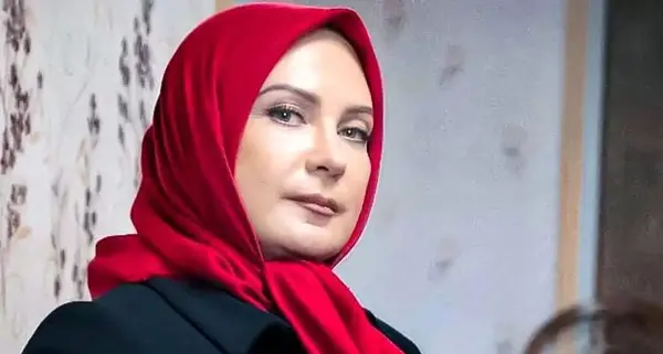 عکس مادر واقعی لعیا زنگنه