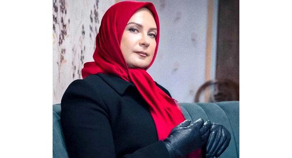 عکس مادر واقعی لعیا زنگنه