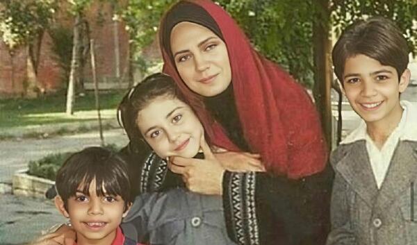عکس مهدیه موسوی مادر لعیا زنگنه