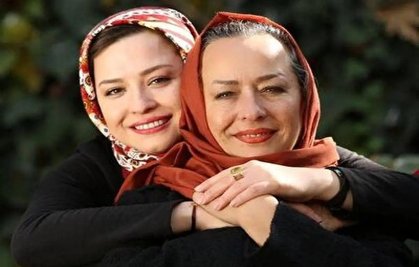 عکس مادر کیمیا شریفی نیا
