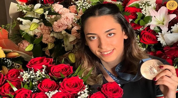 عکس مادر کیمیا علیزاده