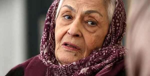 عکس مادر پیر غمگین