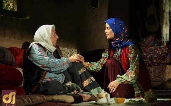 عکس مادر شاهین در فیلم از سرنوشت