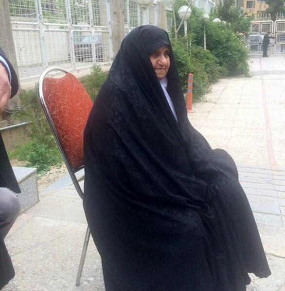 عکس مادر شهید رئیسی