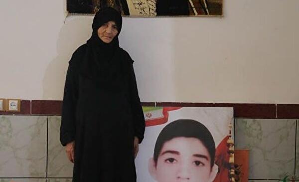 عکس مادر شهید بهنام محمدی