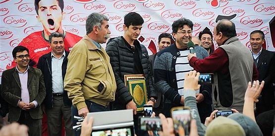 عکس پدر و مادر سردار آزمون
